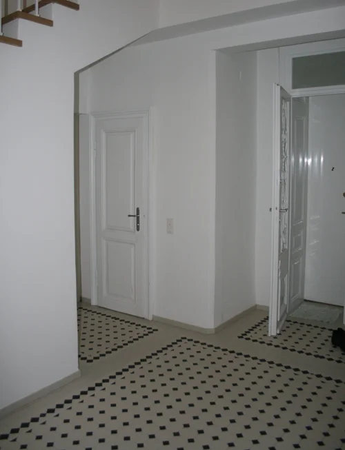 Stairwell – image 5