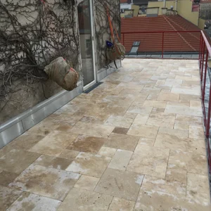 Travertine slabs, terrace slabs, travertine, Roman pattern