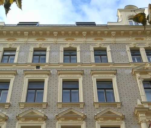 Historic tiles – image 3