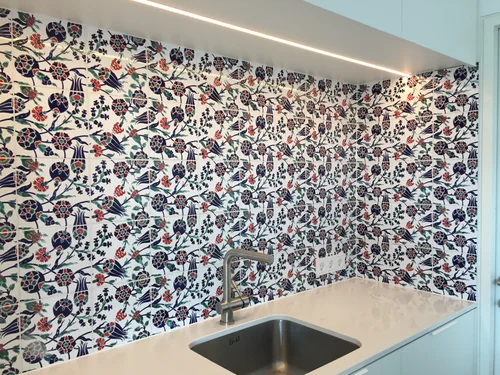 Hand-painted ceramics – image 2