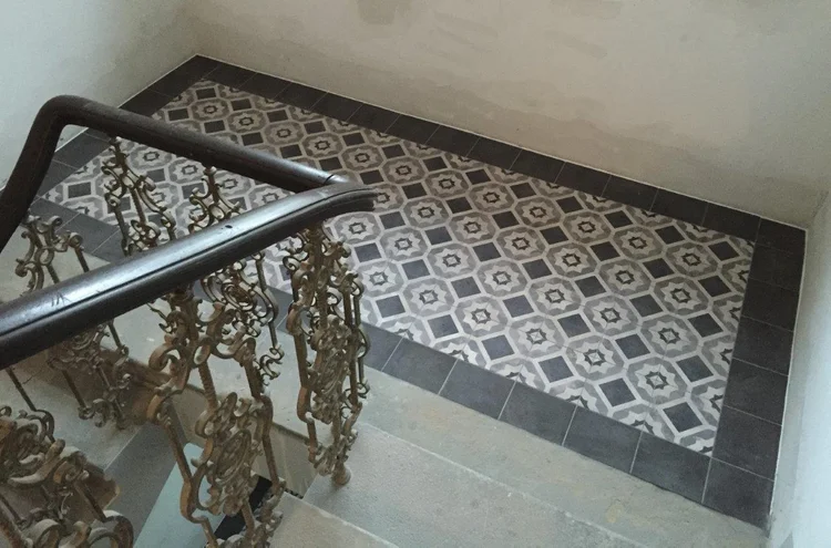 Stairwell – image 4